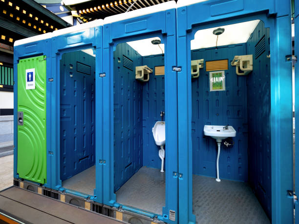Porta potty delivery and setup in Berkeley Lake, GA